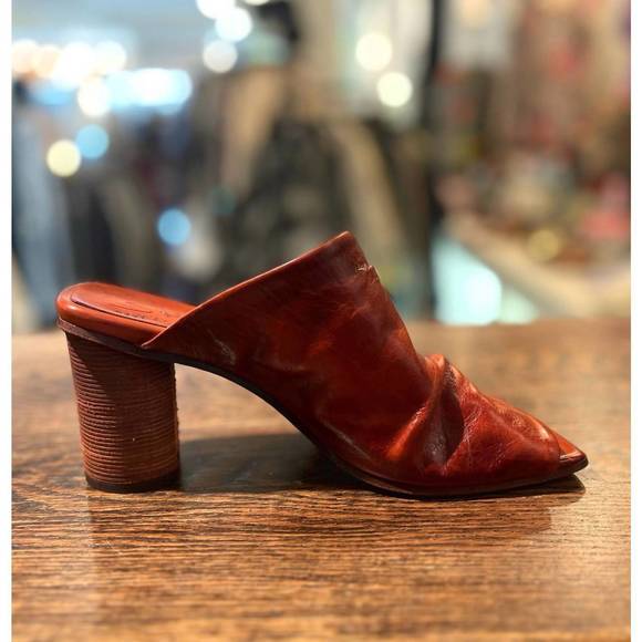 NEW SHOTO handrubbed mule in rust - Picture 3 of 3